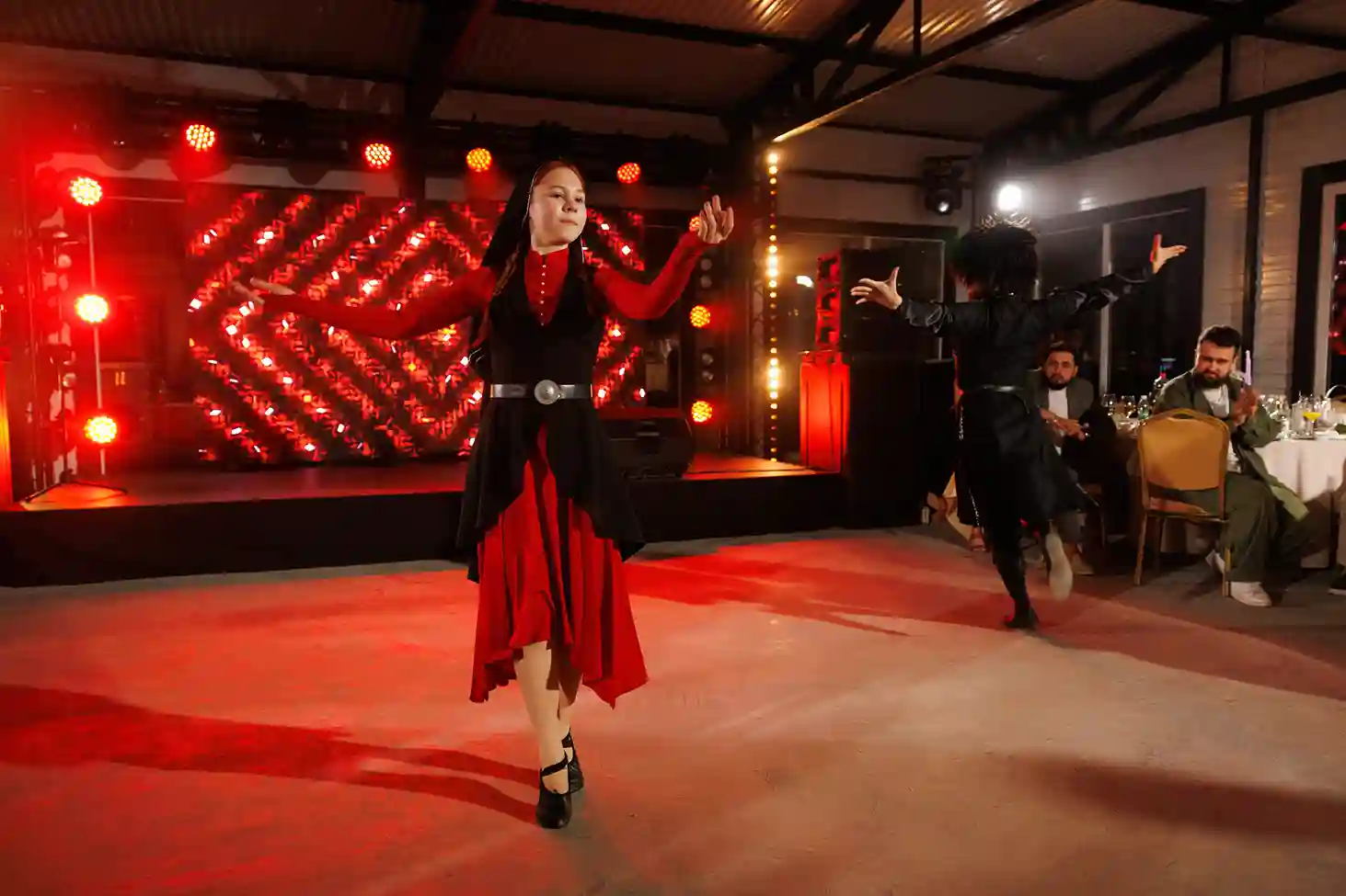 Световое оборудование